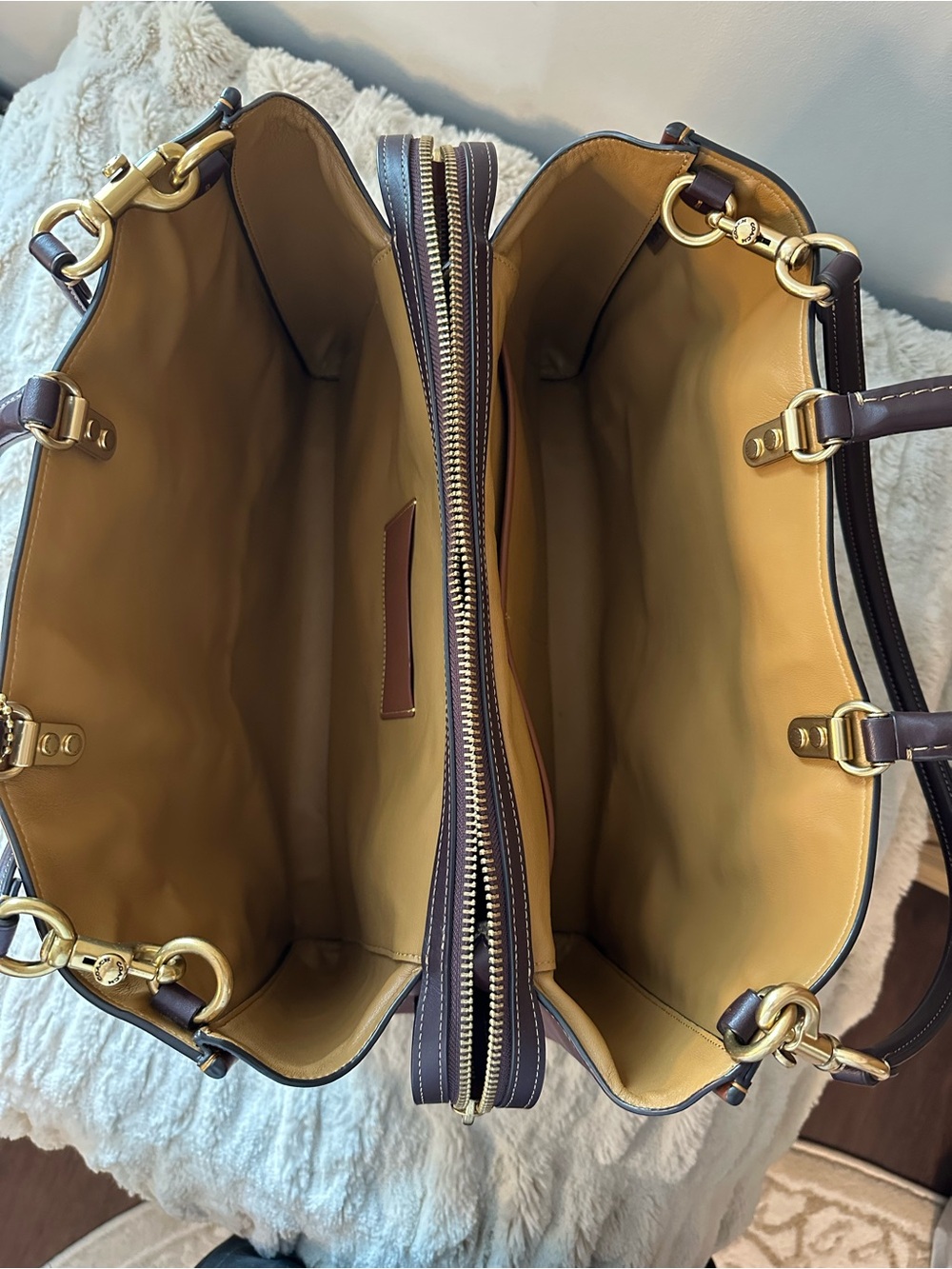 Coach Rogue 39 Colorblock HTF - Picture 11 of 16